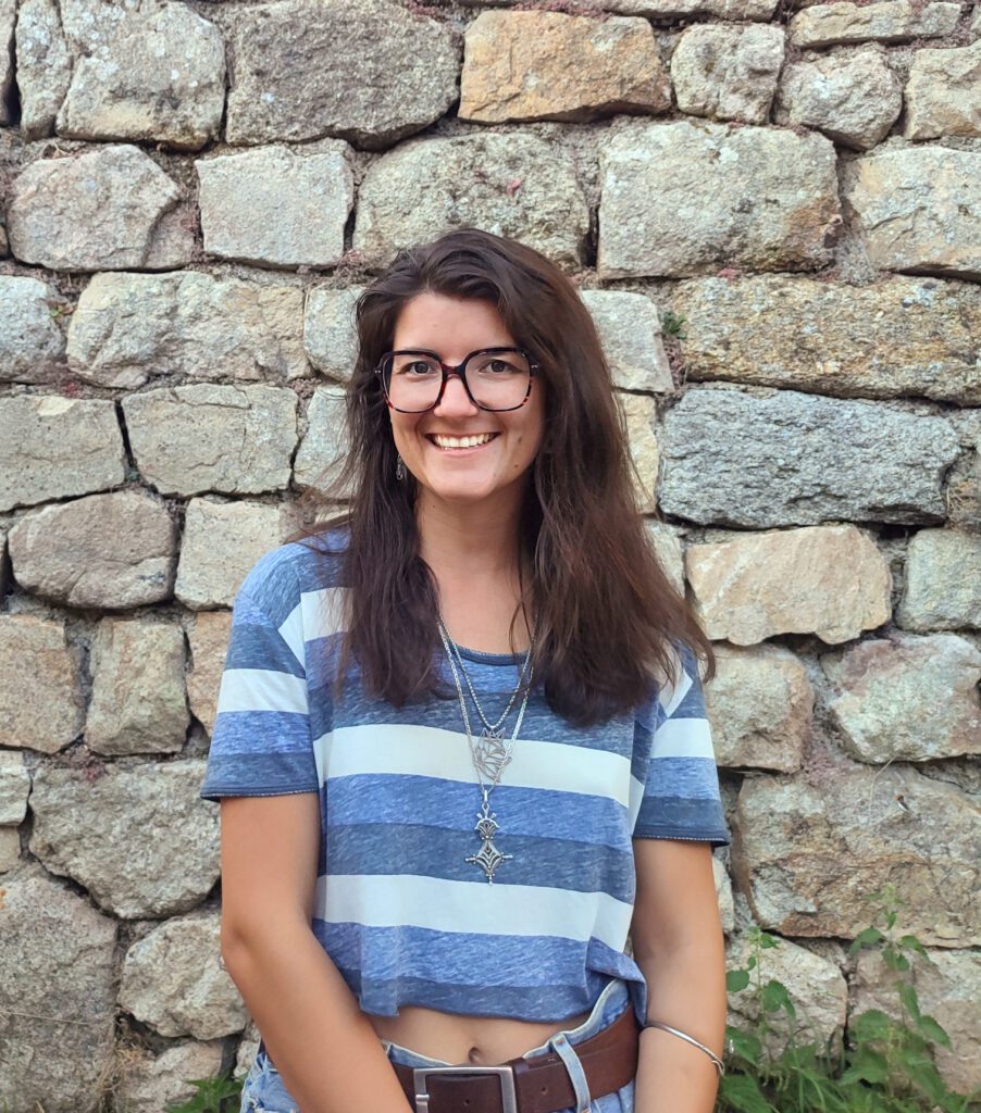 portrait Camille LUPA'lis cosmétiques naturels bio français fabriqués artisanalement en Lozère